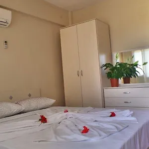 Bebek Gümüldür